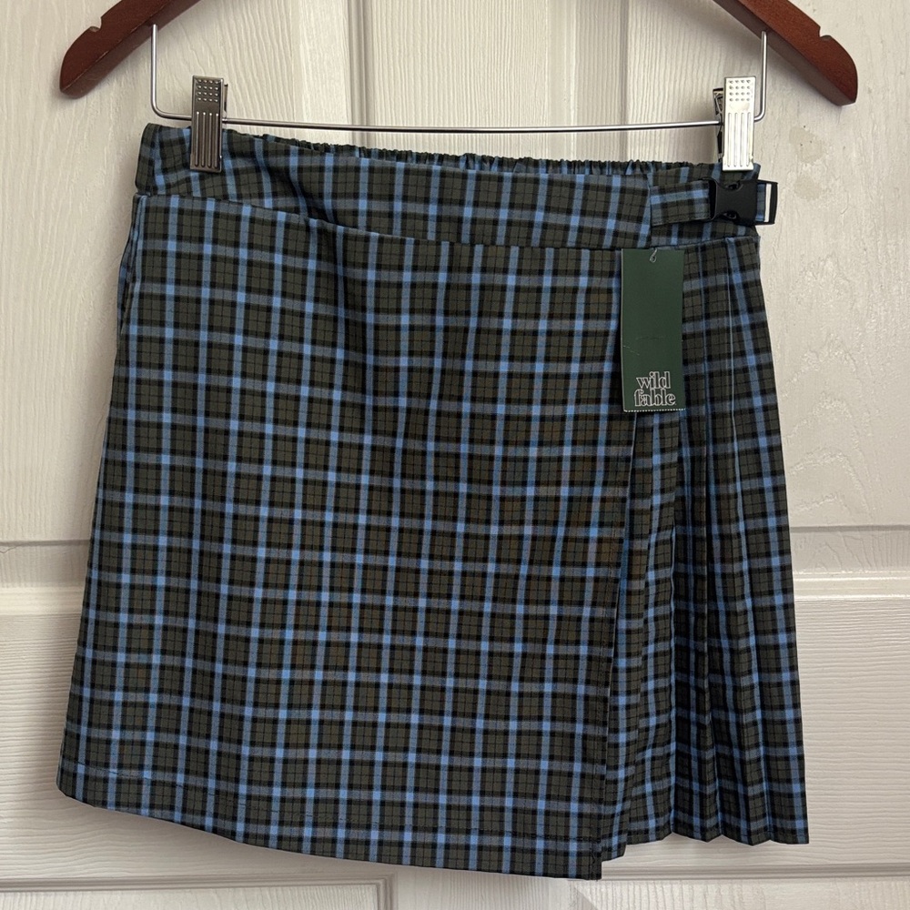 NEW WILD FABLE Plaid pleated mini skirt sz XS preppy collegiate private school